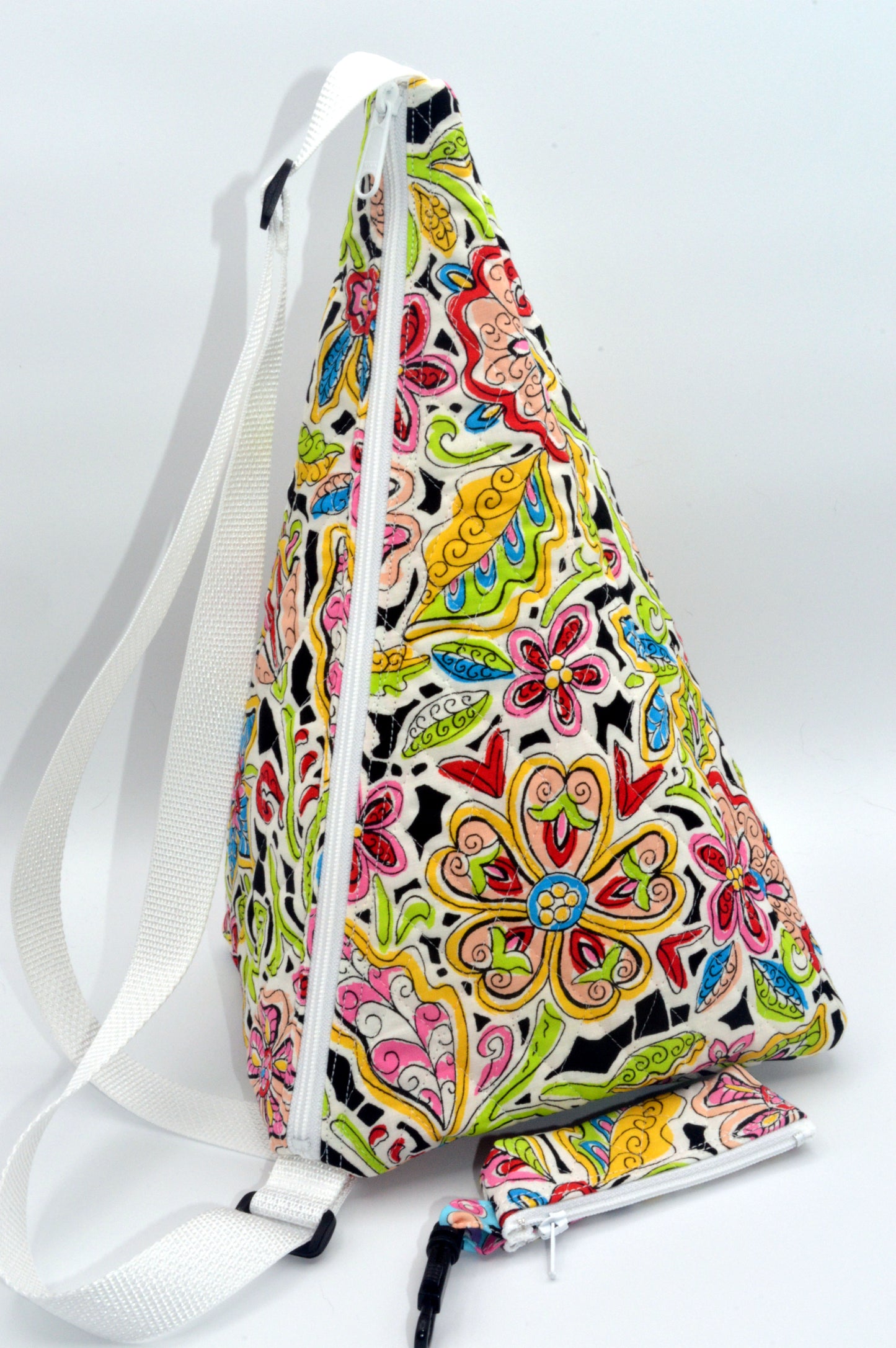 Day Dreams Large Pyramid Bag