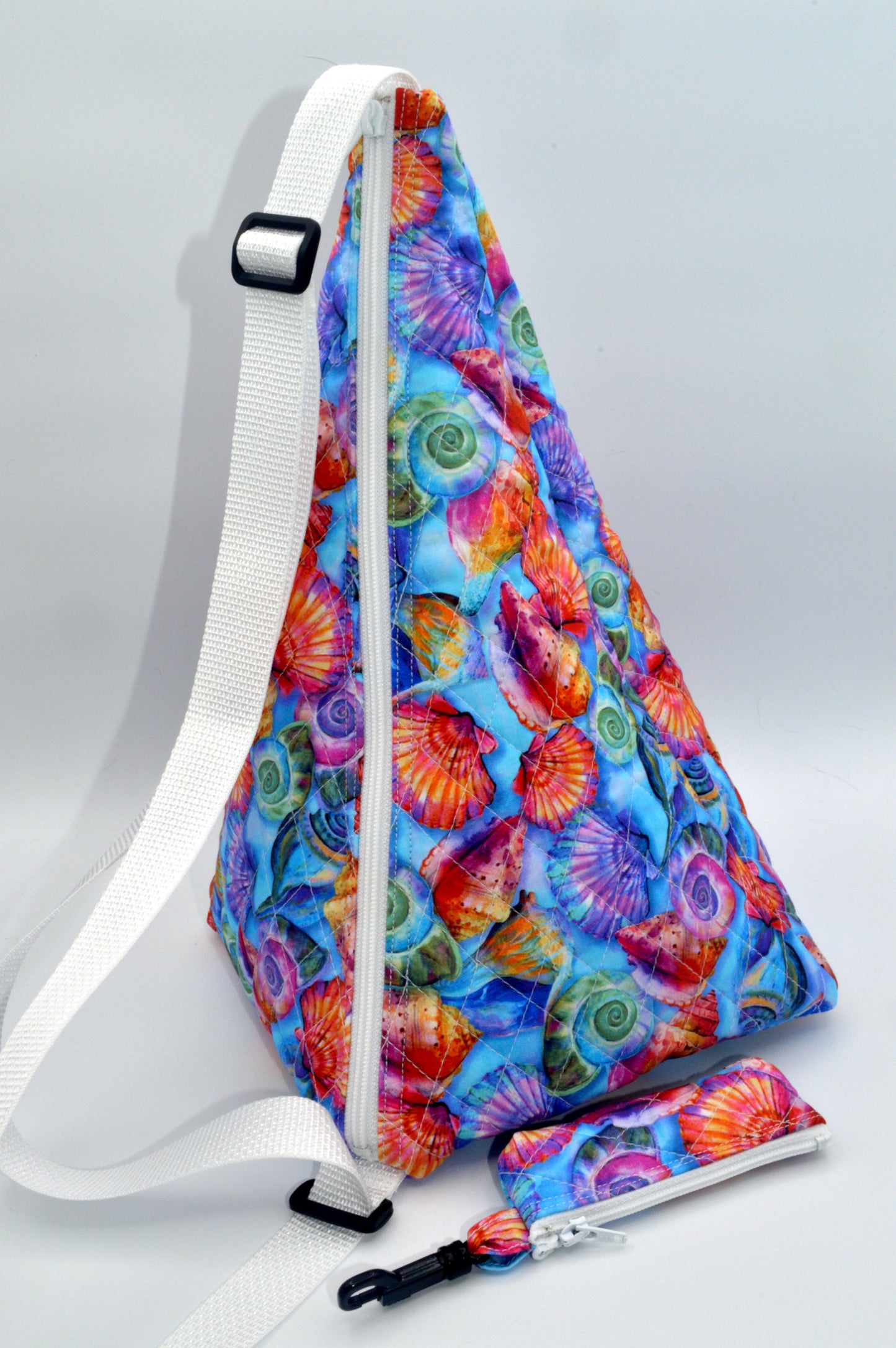 Shells Large Pyramid Bag