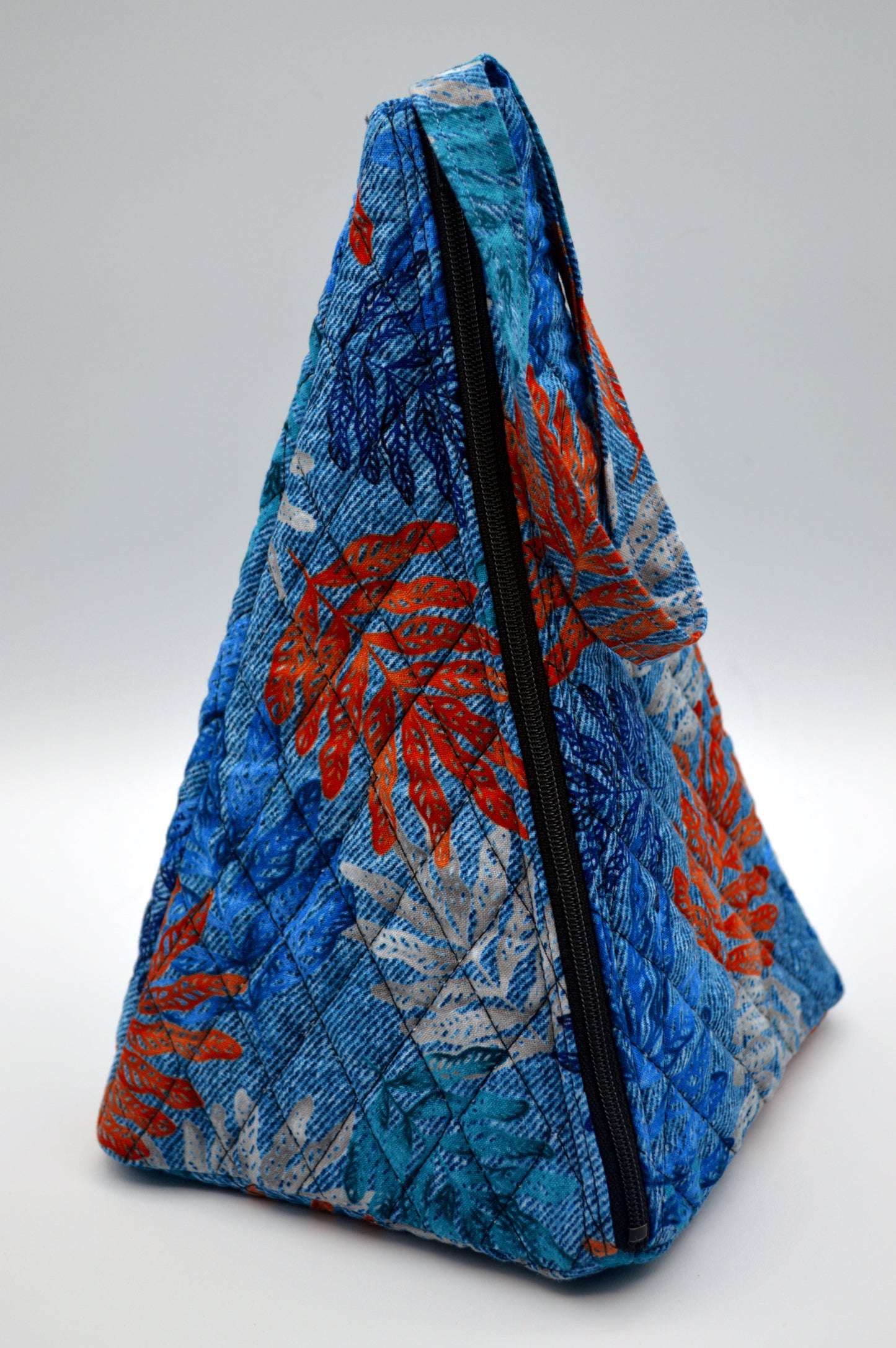 Sienna Medium Pyramid Bag