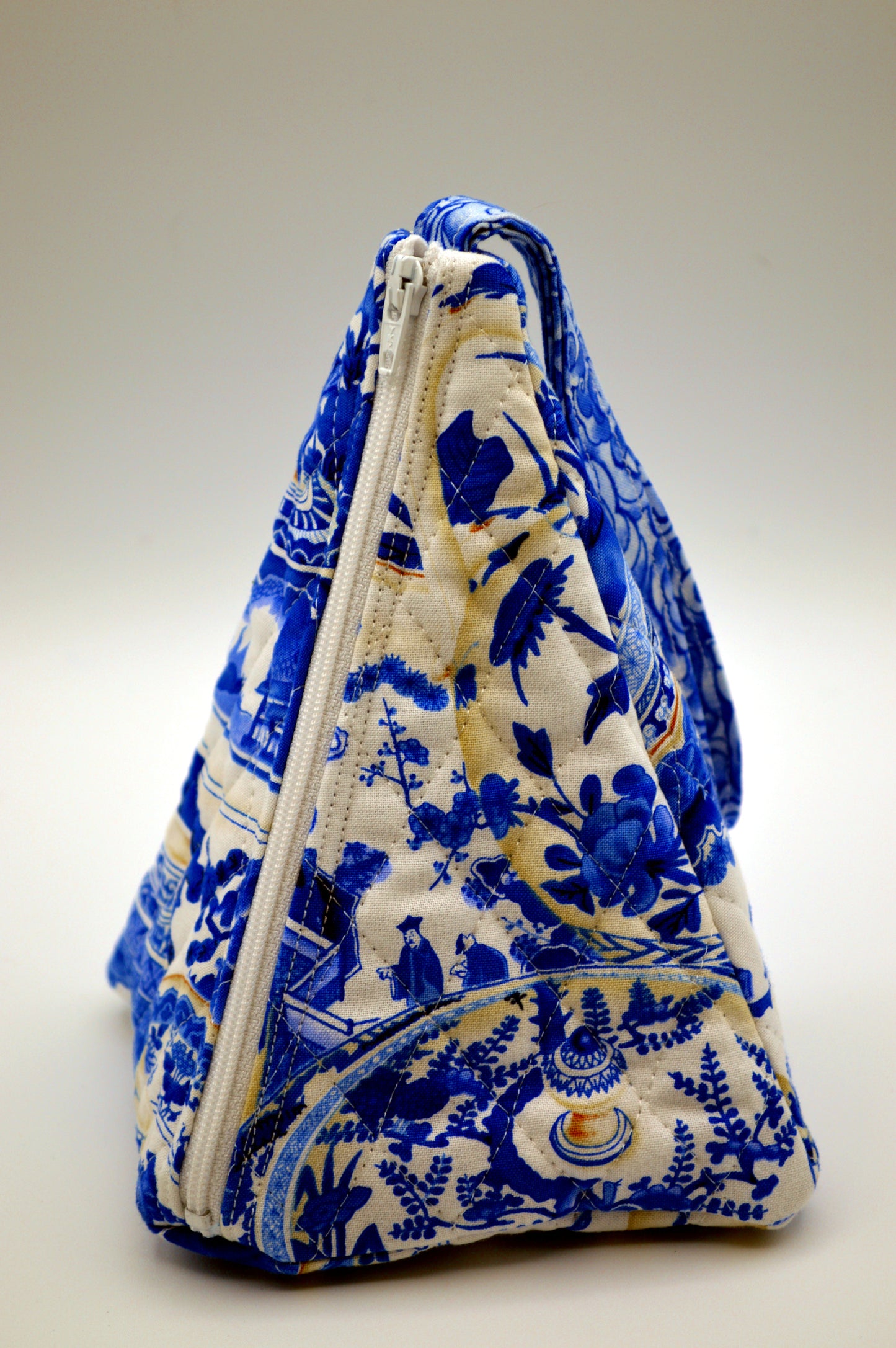 Blue Willow Small Pyramid Knitting Bag