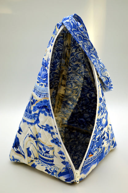 Blue Willow Medium Pyramid Bag