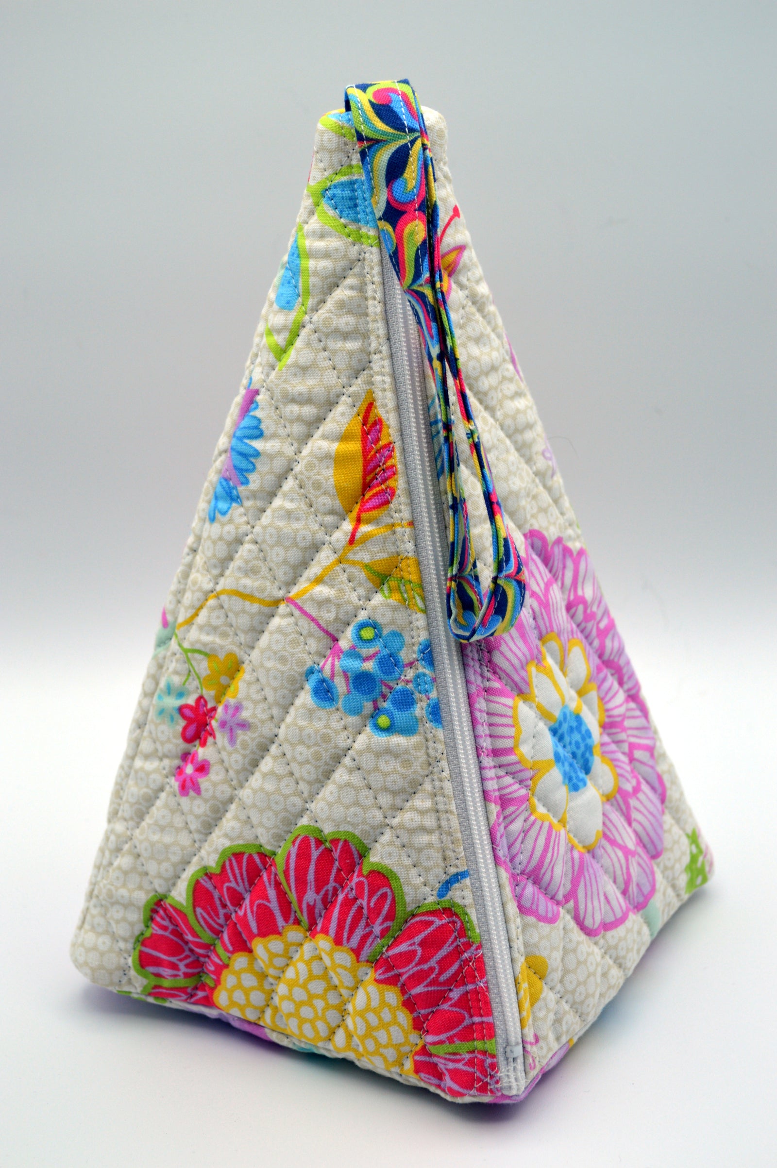 Pyramid Rope Bag Medium Pyramid Bags – Stitch Ups