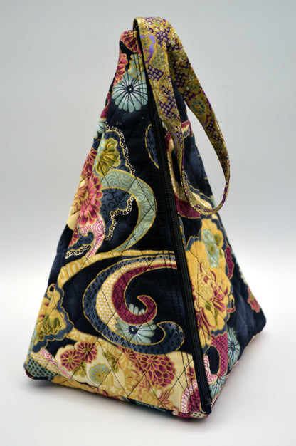 Kimono Medium Pyramid Bag