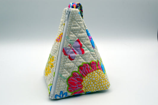Happy Natural Small Pyramid Knitting Bag